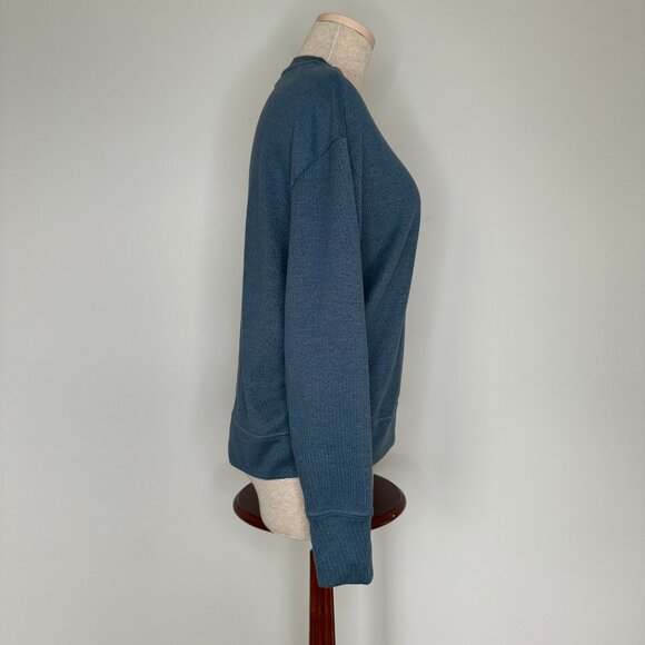 UGG Women's Sweatshirt Soft Blue Crew Neck Size Medium - Picture 3 of 6